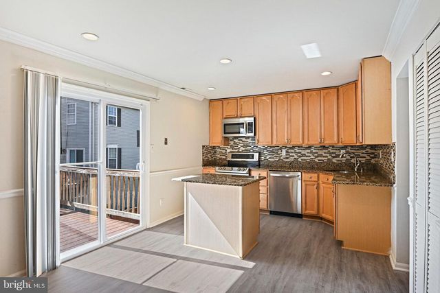 4119 DAWN VALLEY CT, Chantilly, VA 20151