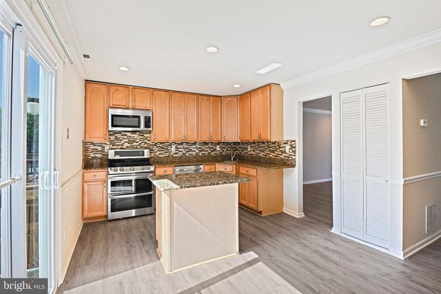 4119 DAWN VALLEY CT, Chantilly, VA 20151