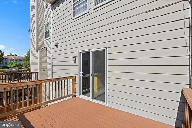 4119 DAWN VALLEY CT, Chantilly, VA 20151