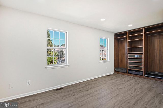 4119 DAWN VALLEY CT, Chantilly, VA 20151