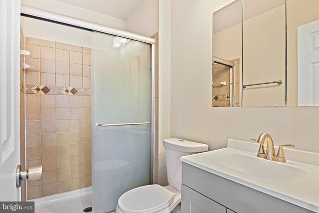 4119 DAWN VALLEY CT, Chantilly, VA 20151