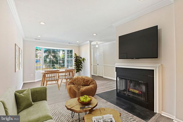 4119 DAWN VALLEY CT, Chantilly, VA 20151