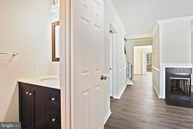 4119 DAWN VALLEY CT, Chantilly, VA 20151