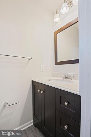 4119 DAWN VALLEY CT, Chantilly, VA 20151