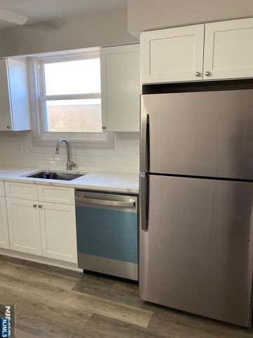 9 Enoch Street, East Rutherford, NJ 07073