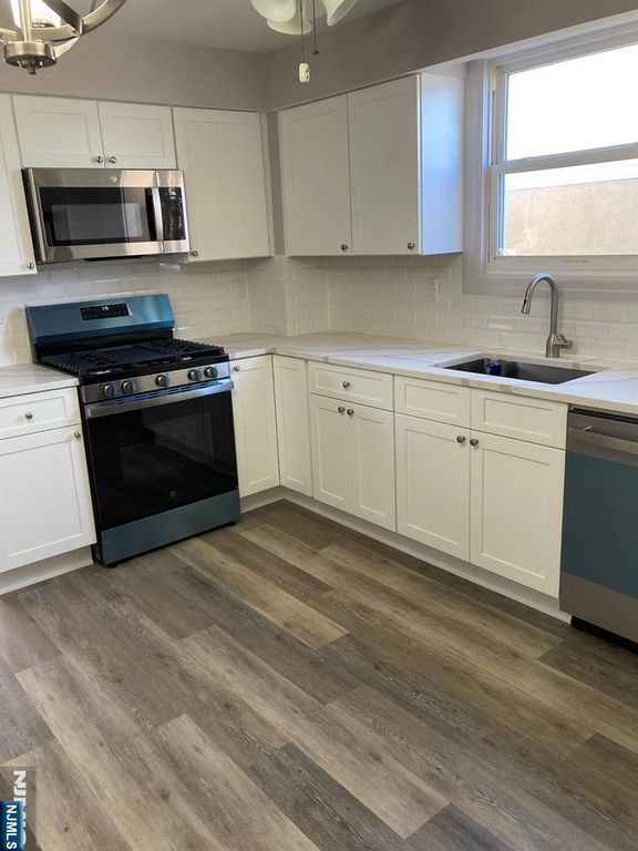 9 Enoch Street, East Rutherford, NJ 07073