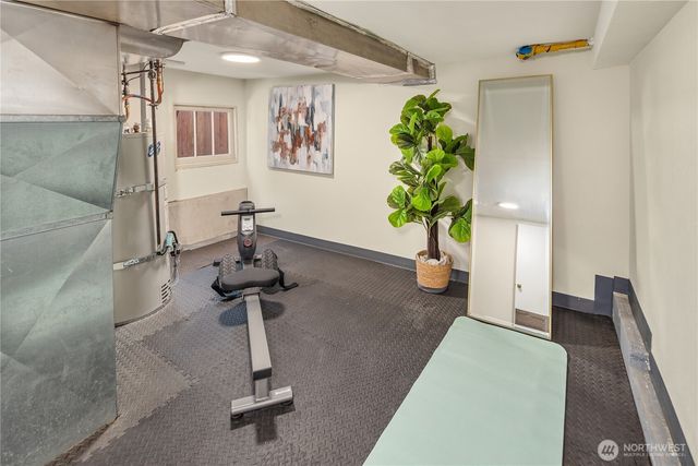 324 NE 54th Street, Seattle, WA 98105