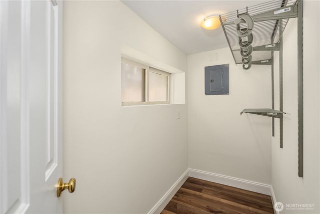 324 NE 54th Street, Seattle, WA 98105