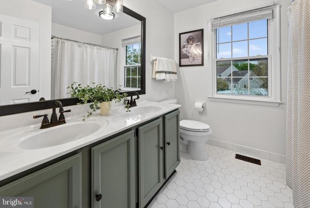 3 BOSWELL CT, Medford, NJ 08055