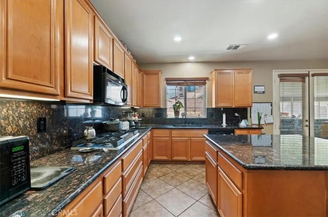 2966 Split Mountain, San Bernardino, CA 92407