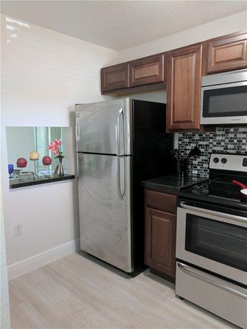 8465 SUNRISE LAKES Boulevard 101, Sunrise, FL 33322