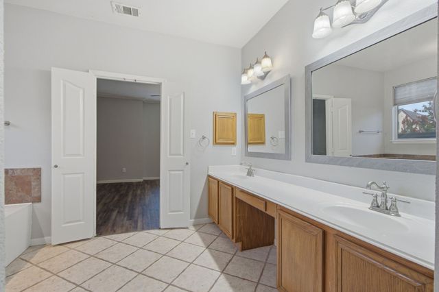 6208 Stewart Boulevard, The Colony, TX 75056