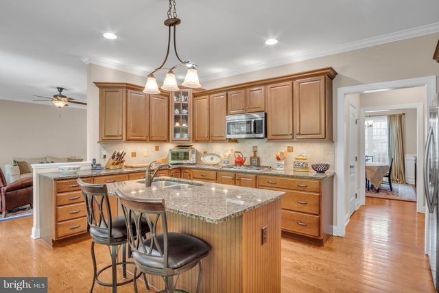 1915 OSPREY CIR, Mechanicsburg, PA 17050