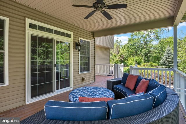 1915 OSPREY CIR, Mechanicsburg, PA 17050