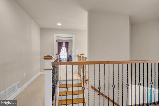 1915 OSPREY CIR, Mechanicsburg, PA 17050