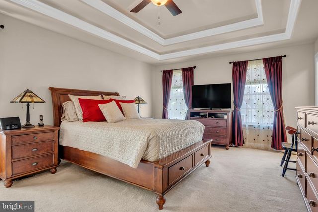 1915 OSPREY CIR, Mechanicsburg, PA 17050