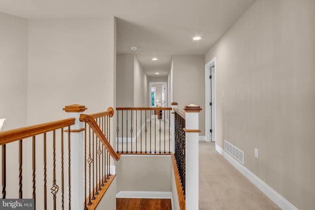1915 OSPREY CIR, Mechanicsburg, PA 17050