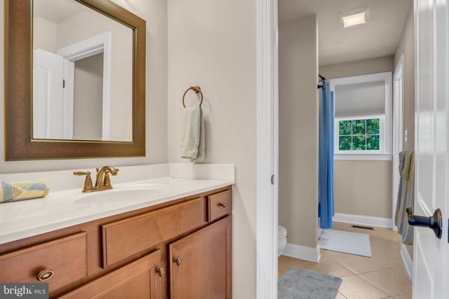 1915 OSPREY CIR, Mechanicsburg, PA 17050