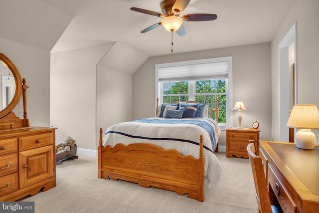 1915 OSPREY CIR, Mechanicsburg, PA 17050