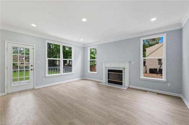 101 Piankatank TURN, Yorktown, VA 23693