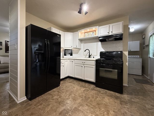 1027 Gary Drive, Plainfield, IN 46168