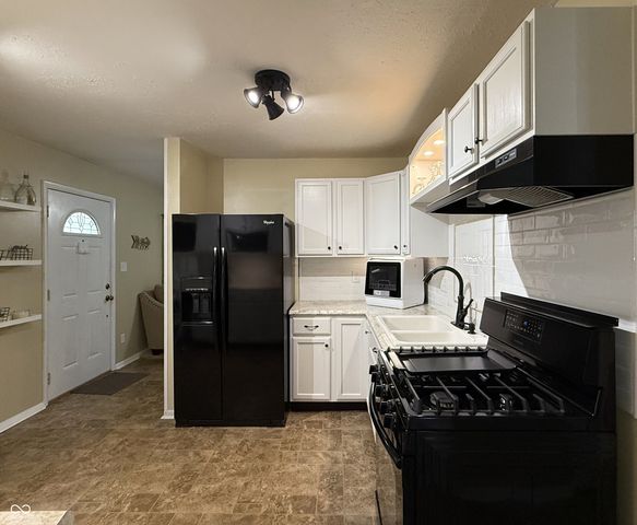 1027 Gary Drive, Plainfield, IN 46168