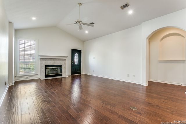 85 Oakwell Farms Pkwy, San Antonio, TX 78218