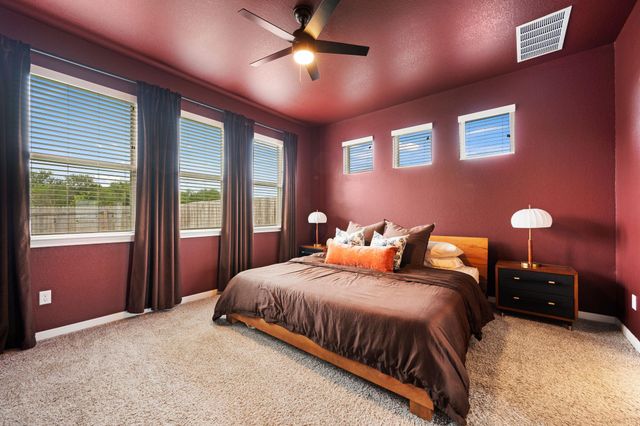 6907 Short Run LN, Buda, TX 78610
