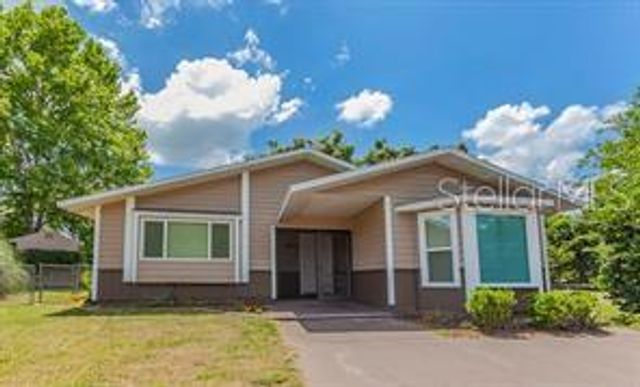 1504 MEADOW STREET, Wildwood, FL 34785