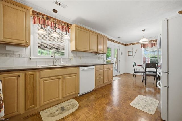 86 Boxley BLVD, Newport News, VA 23602