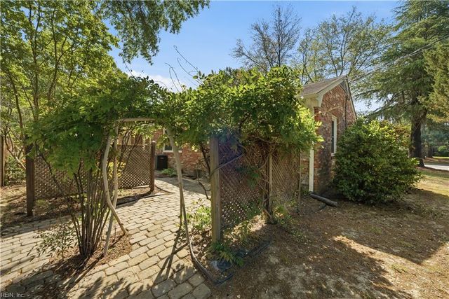 86 Boxley BLVD, Newport News, VA 23602