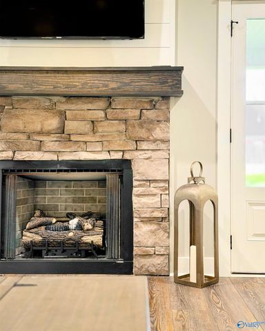 2028 Sarah Lane, Decatur, AL 35603