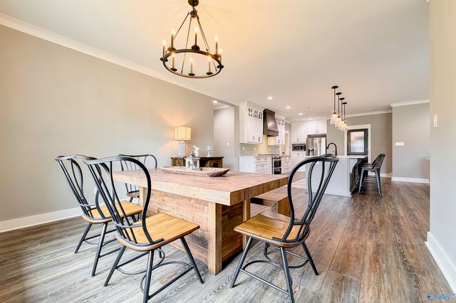 2028 Sarah Lane, Decatur, AL 35603