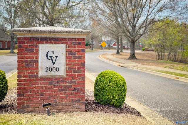 2028 Sarah Lane, Decatur, AL 35603