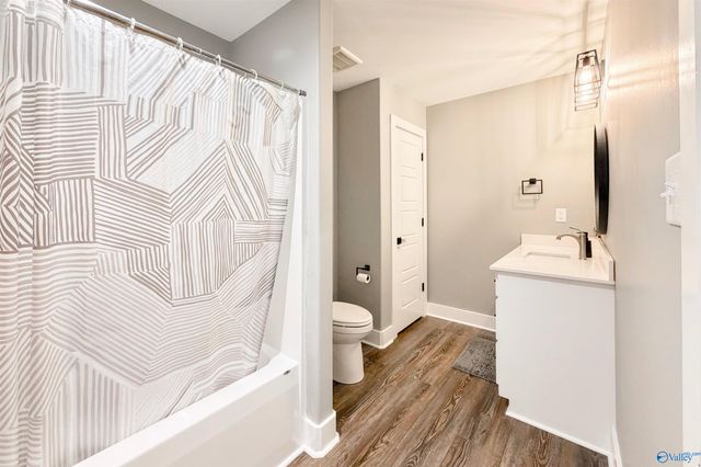 2028 Sarah Lane, Decatur, AL 35603