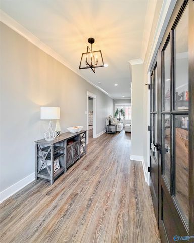 2028 Sarah Lane, Decatur, AL 35603