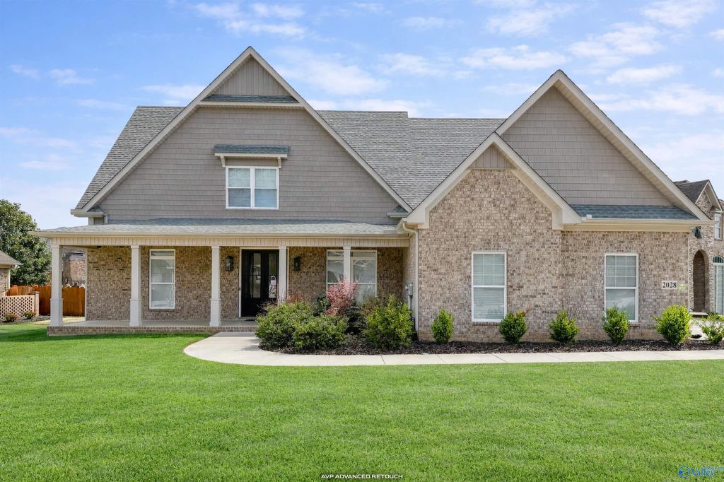 2028 Sarah Lane, Decatur, AL 35603
