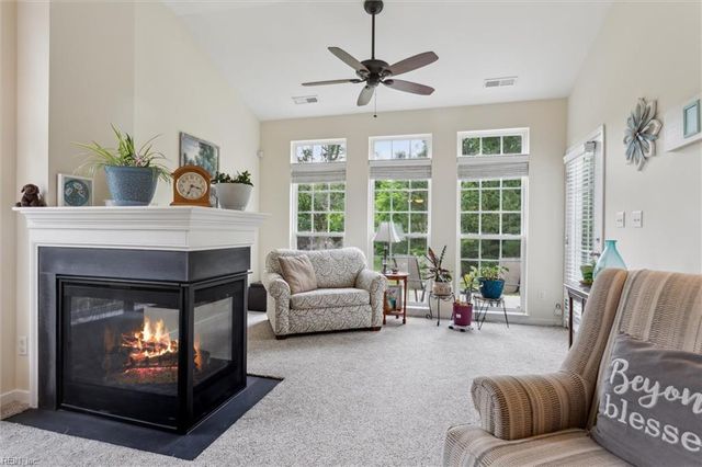 212 Daniels DR, Yorktown, VA 23690