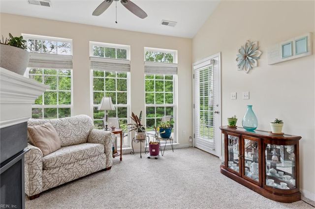 212 Daniels DR, Yorktown, VA 23690