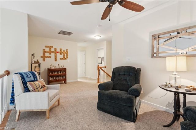 212 Daniels DR, Yorktown, VA 23690