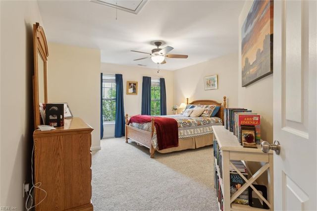 212 Daniels DR, Yorktown, VA 23690