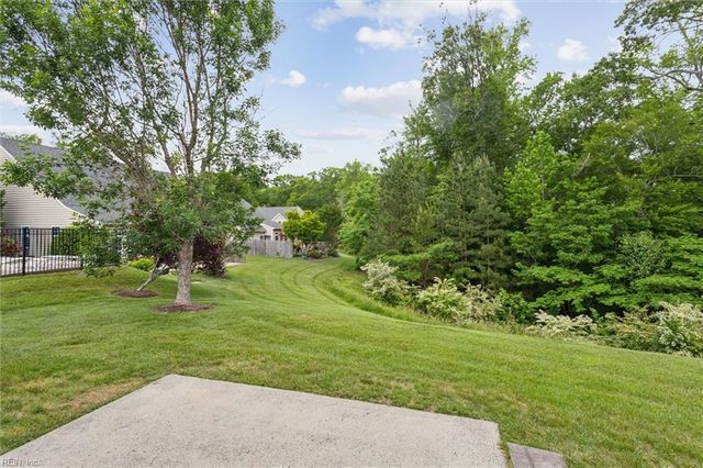 212 Daniels DR, Yorktown, VA 23690