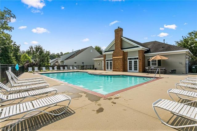 212 Daniels DR, Yorktown, VA 23690