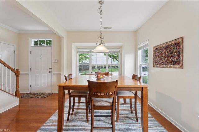 212 Daniels DR, Yorktown, VA 23690