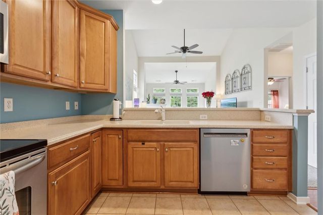 212 Daniels DR, Yorktown, VA 23690