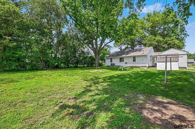 405 Vine Street, Yutan, NE 68073