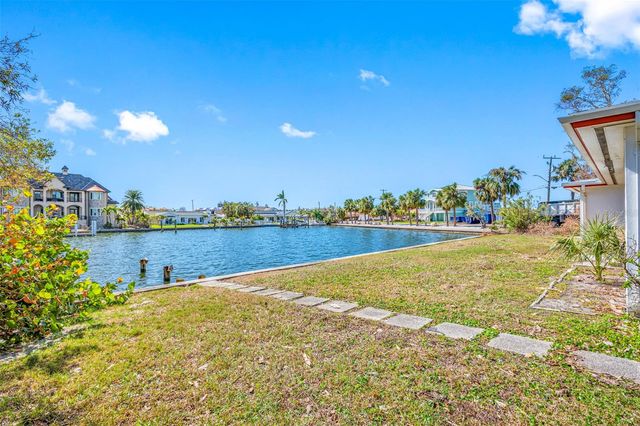 5412 PALI WAY, St Pete Beach, FL 33706