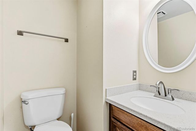 8752 E Amherst Drive B, Denver, CO 80231