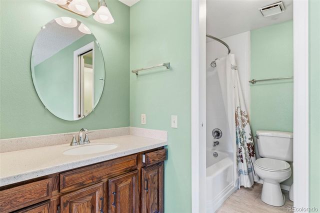 8752 E Amherst Drive B, Denver, CO 80231
