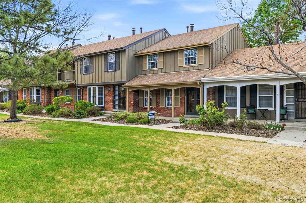 8752 E Amherst Drive B, Denver, CO 80231